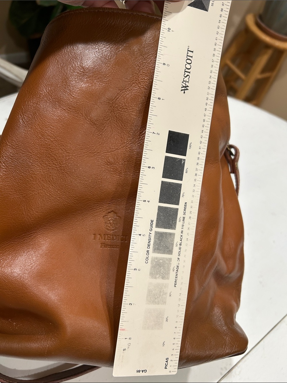 I Medici Classic Brown Leather Shoulder Hobo Bag - Picture 12 of 15